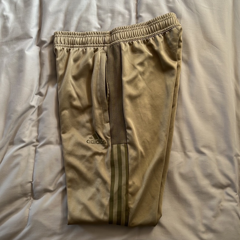 Adidas Trio 21 Orbit Green/Focus Olive